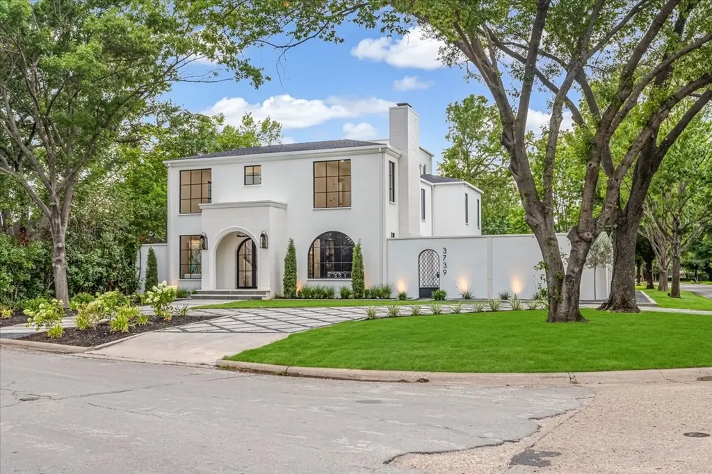 3739 N Versailles Avenue Dallas TX 75209
