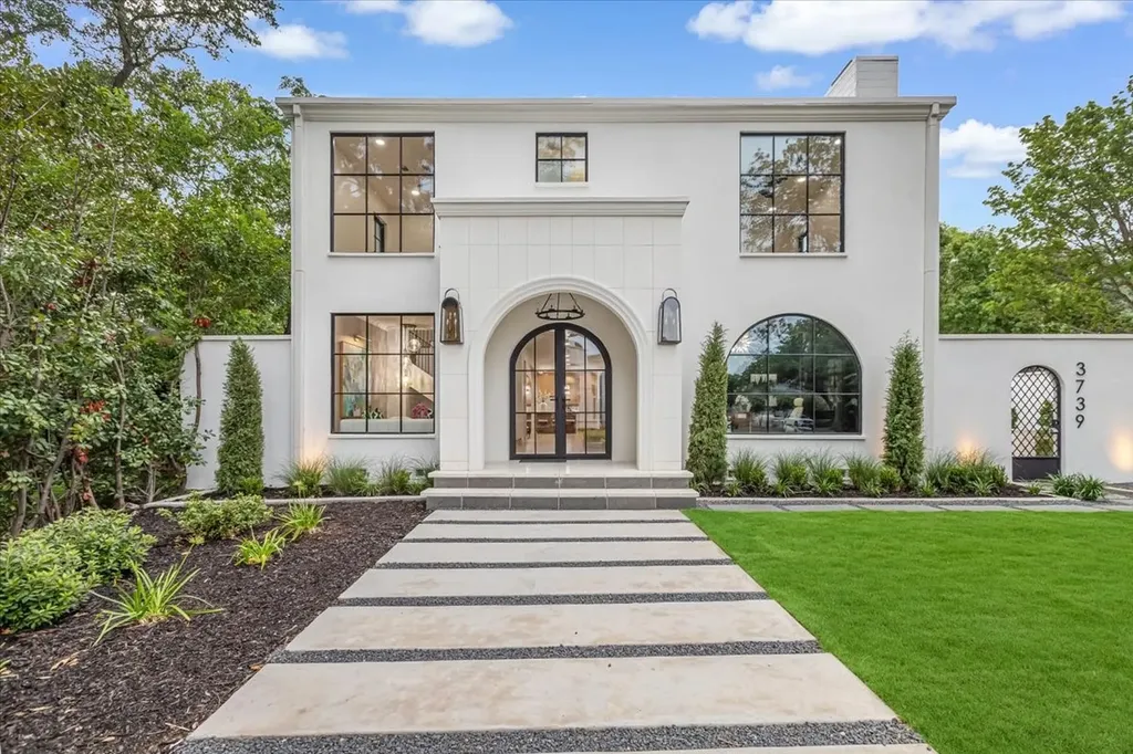 3739 N Versailles Avenue Dallas TX 75209