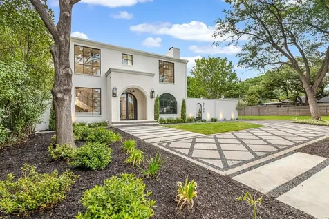 3739 N Versailles Avenue Dallas TX 75209