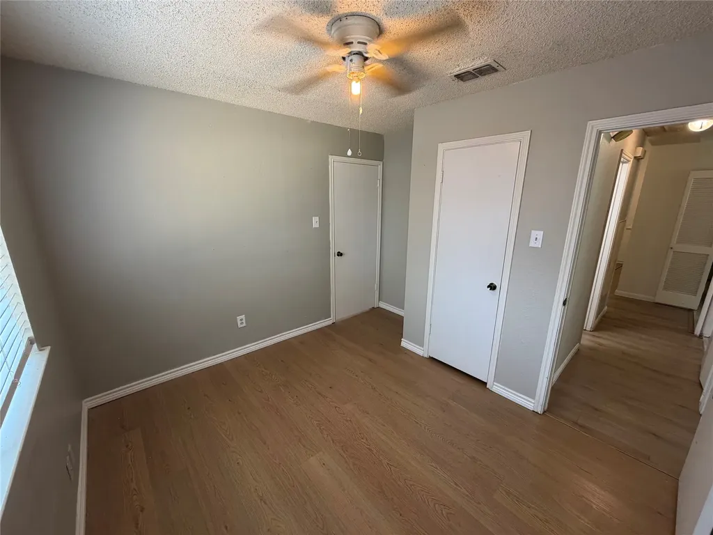 2907 Hilltop Drive Euless TX 76039