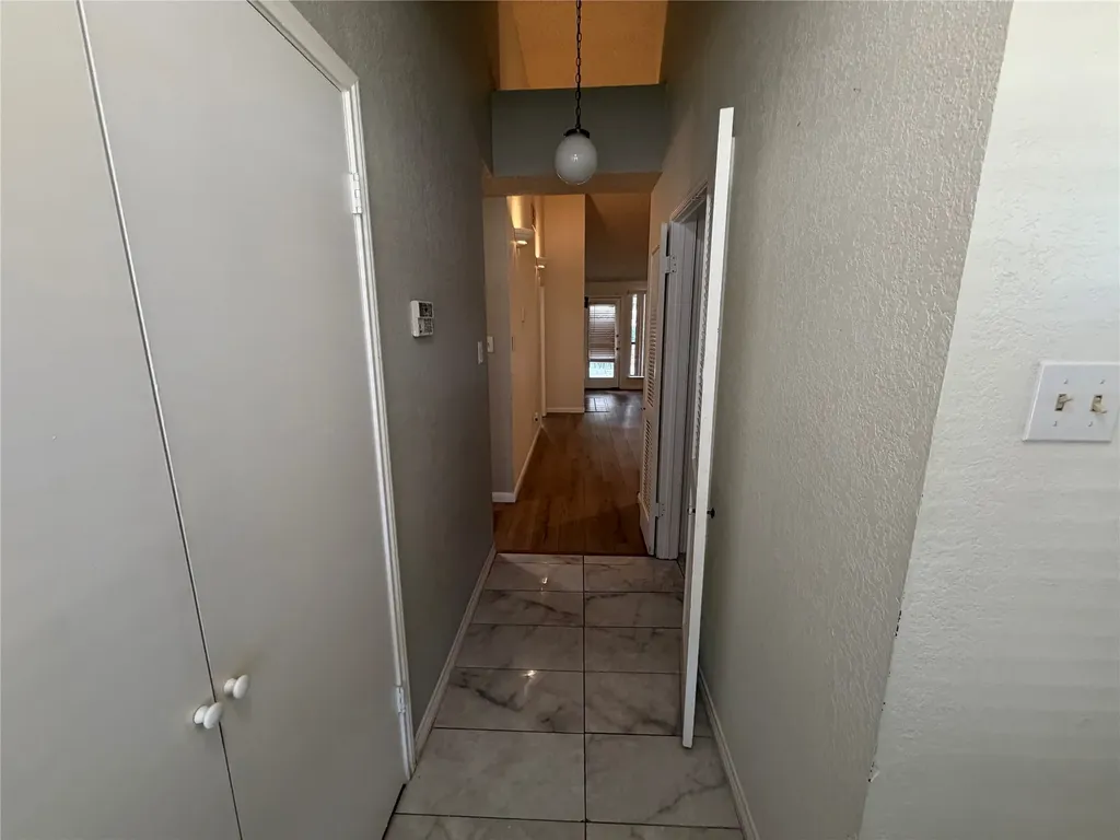 2907 Hilltop Drive Euless TX 76039