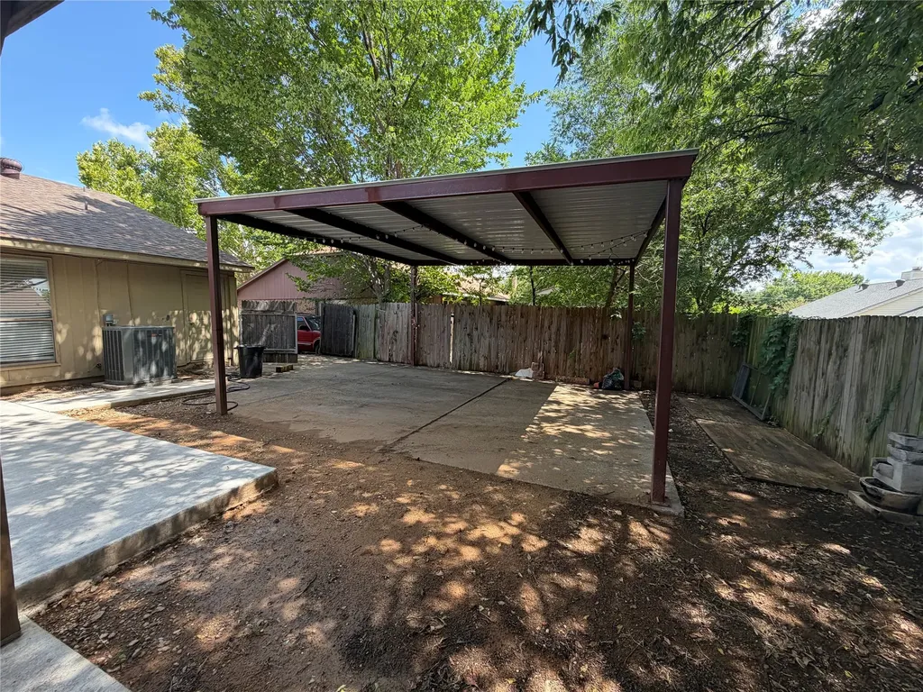 2907 Hilltop Drive Euless TX 76039
