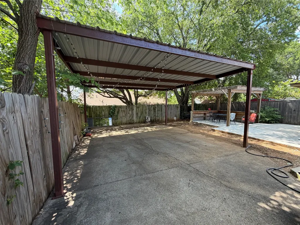 2907 Hilltop Drive Euless TX 76039