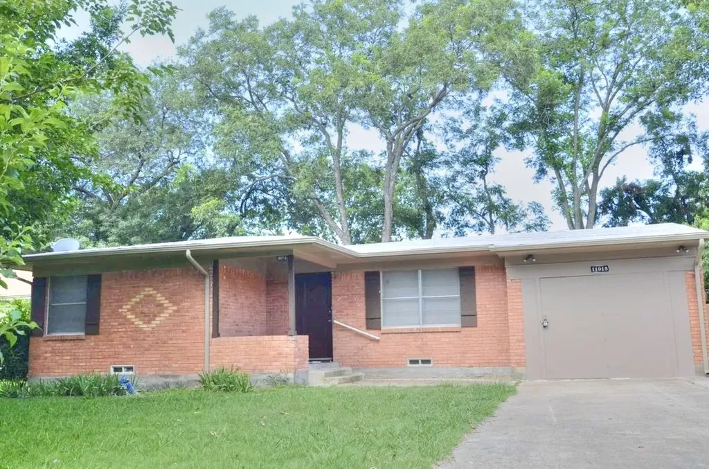 11015 Visalia Drive Dallas TX 75228