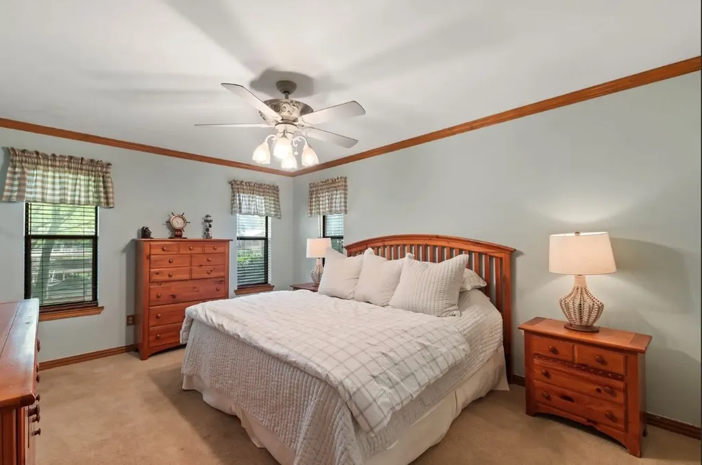 120 Los Peces Gun Barrel City TX 75156