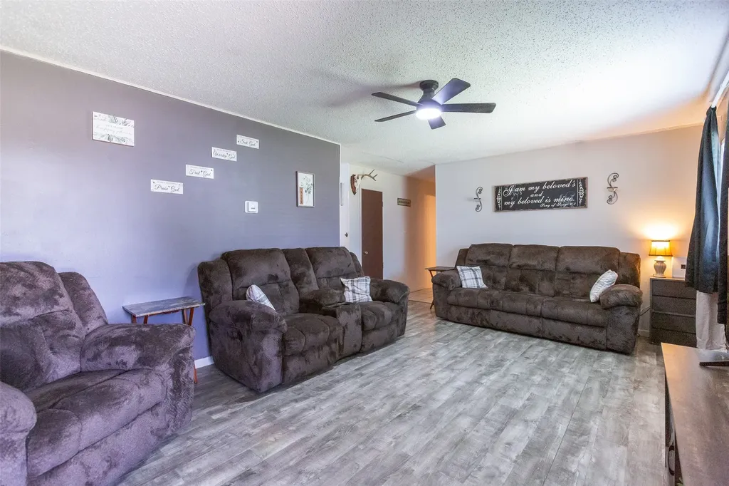 1702 N Avenue G Haskell TX 79521