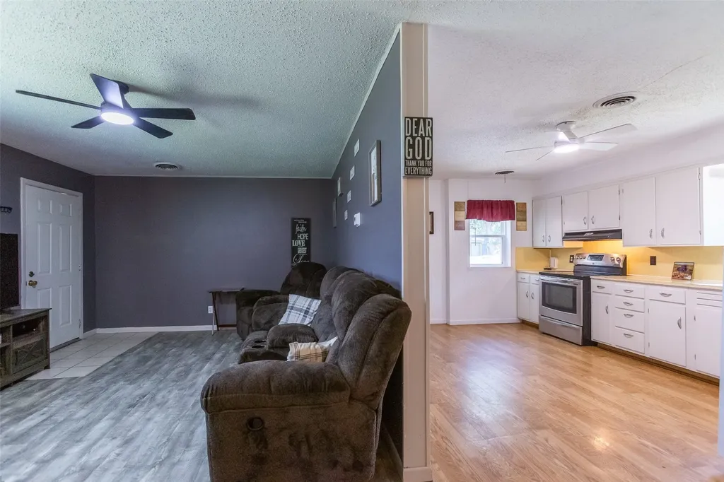 1702 N Avenue G Haskell TX 79521