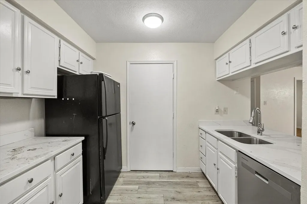 2504 Brook Hollow Court Mesquite TX 75150