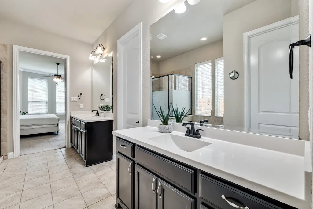 7148 Chelsea Drive North Richland Hills TX 76180