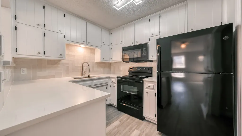 1014-A Lynn Street Weatherford TX 76086