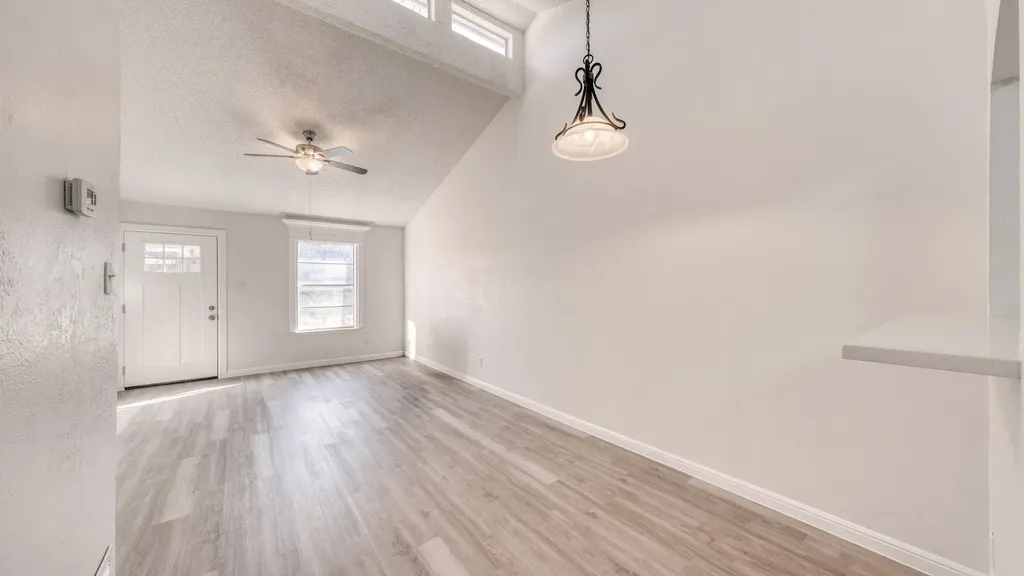 1014-A Lynn Street Weatherford TX 76086