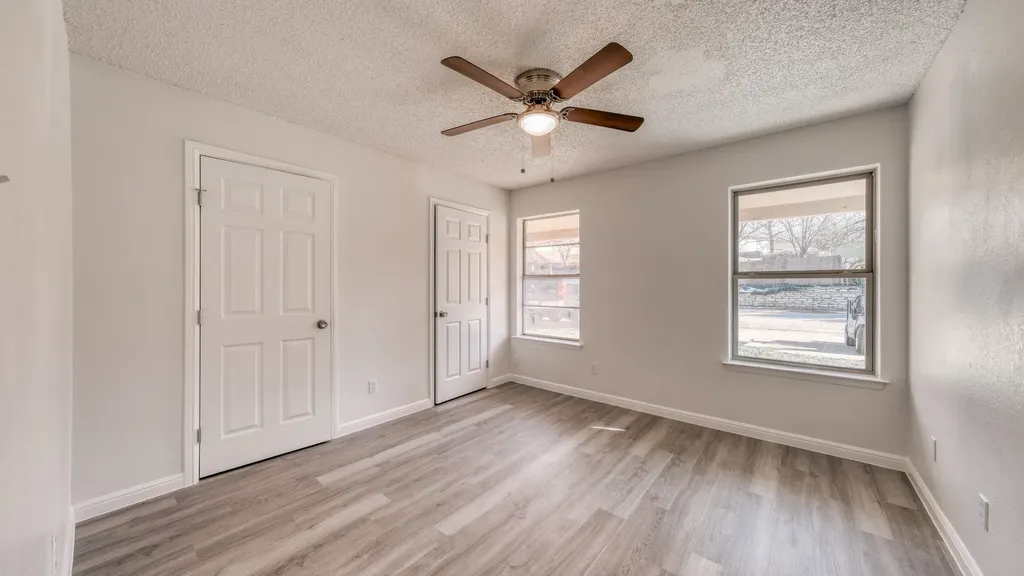 1014-A Lynn Street Weatherford TX 76086