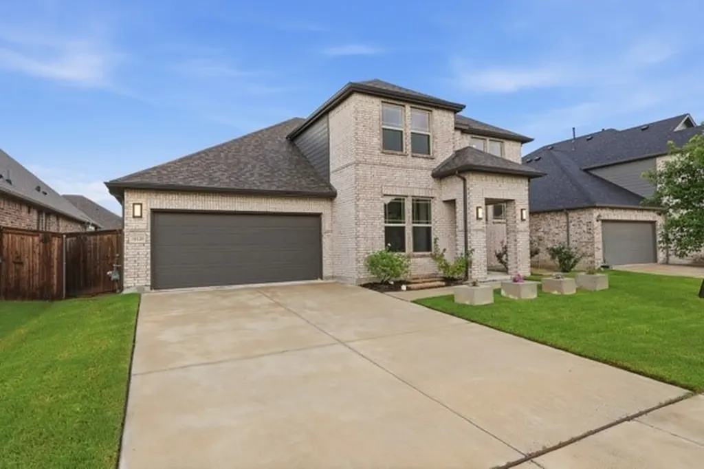 10120 Lakemont Drive Fort Worth TX 76131