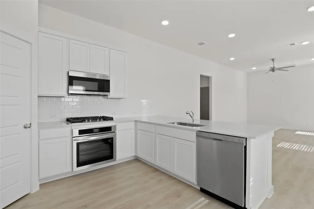 8357 Kingfisher Road Aubrey TX 76227