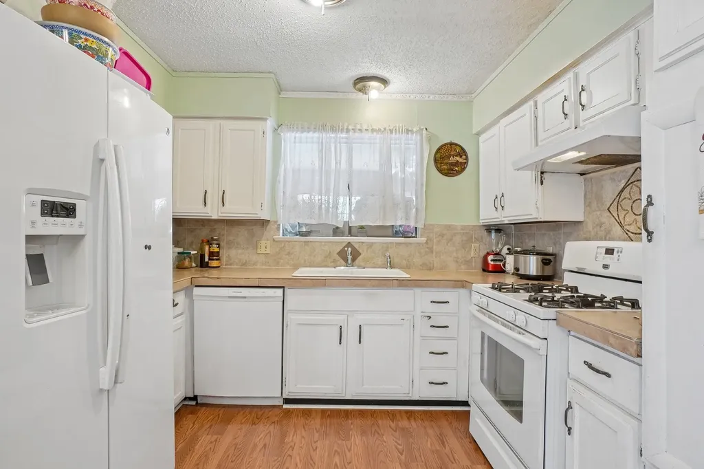 813 Blue Ridge Trail Saginaw TX 76179