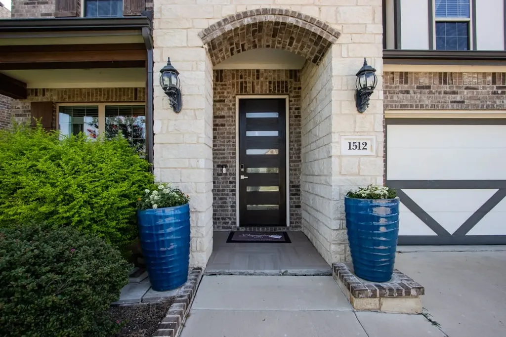 1512 Eleanor Drive Fort Worth TX 76052