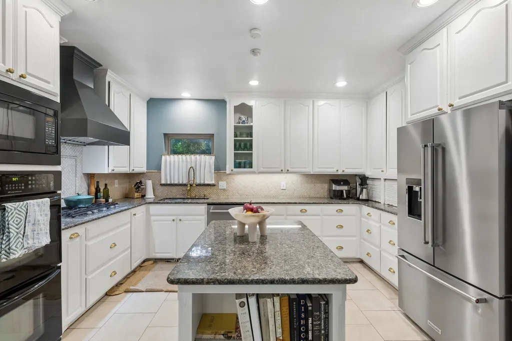 10148 Dentport Drive Dallas TX 75238