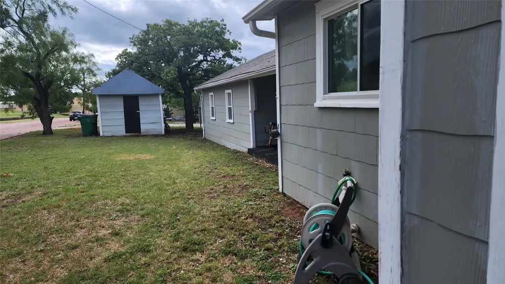 903 W Plummer Street Eastland TX 76448