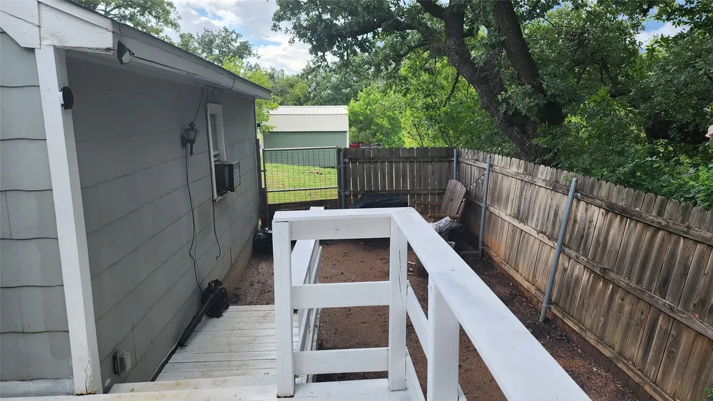 903 W Plummer Street Eastland TX 76448