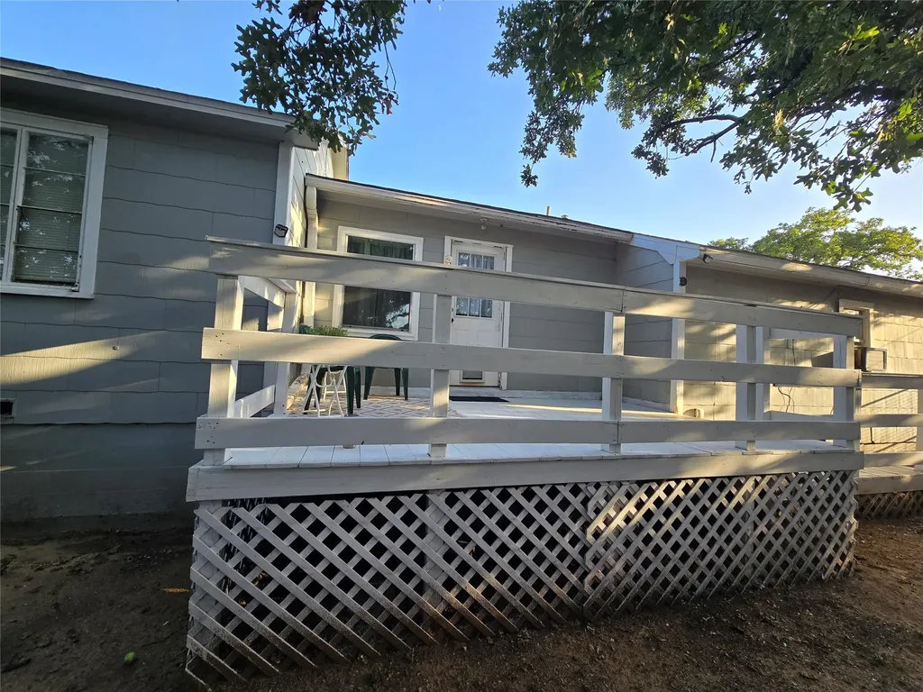903 W Plummer Street Eastland TX 76448