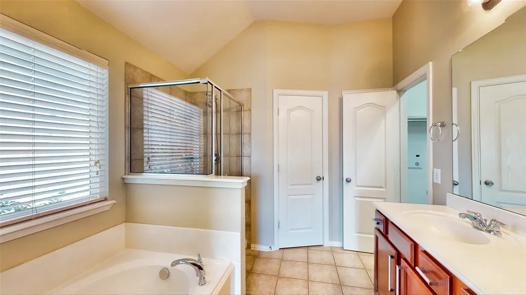 413 Perkins Drive Lantana TX 76226