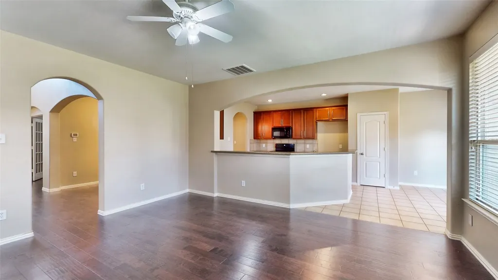 413 Perkins Drive Lantana TX 76226