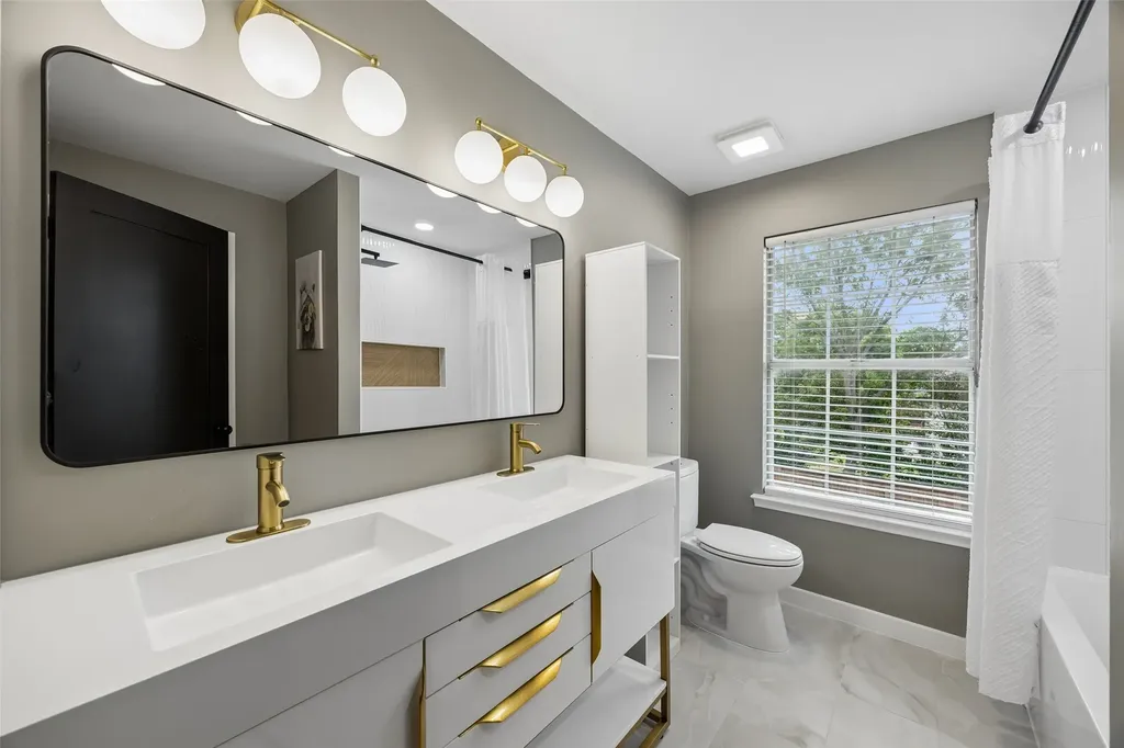 4321 Bradford Drive Grapevine TX 76051