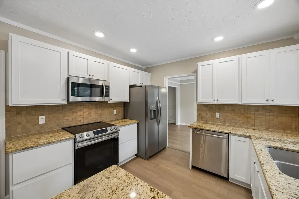 4321 Bradford Drive Grapevine TX 76051