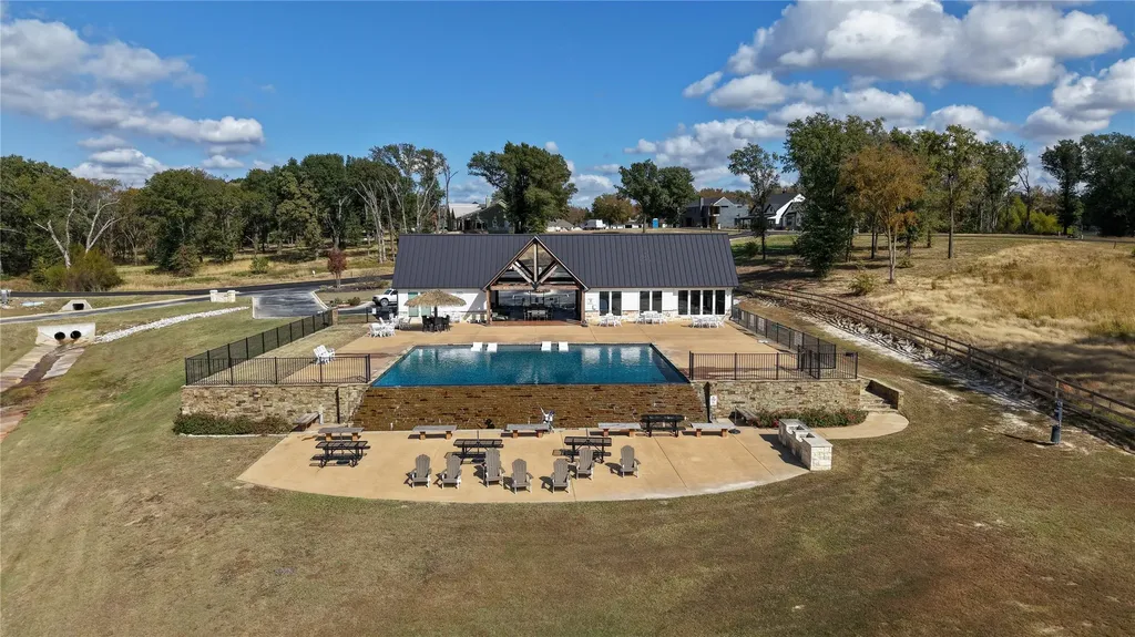 309 Cedar Creek Landing Lane Mabank TX 75143