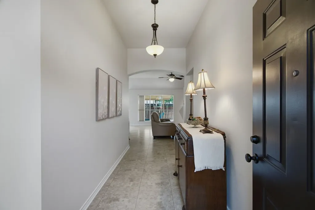 214 Branch Bend Euless TX 76039