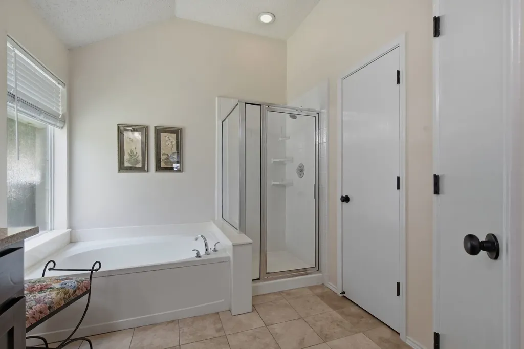 214 Branch Bend Euless TX 76039