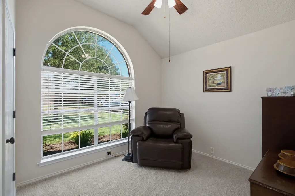 214 Branch Bend Euless TX 76039