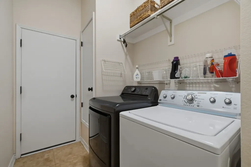 214 Branch Bend Euless TX 76039