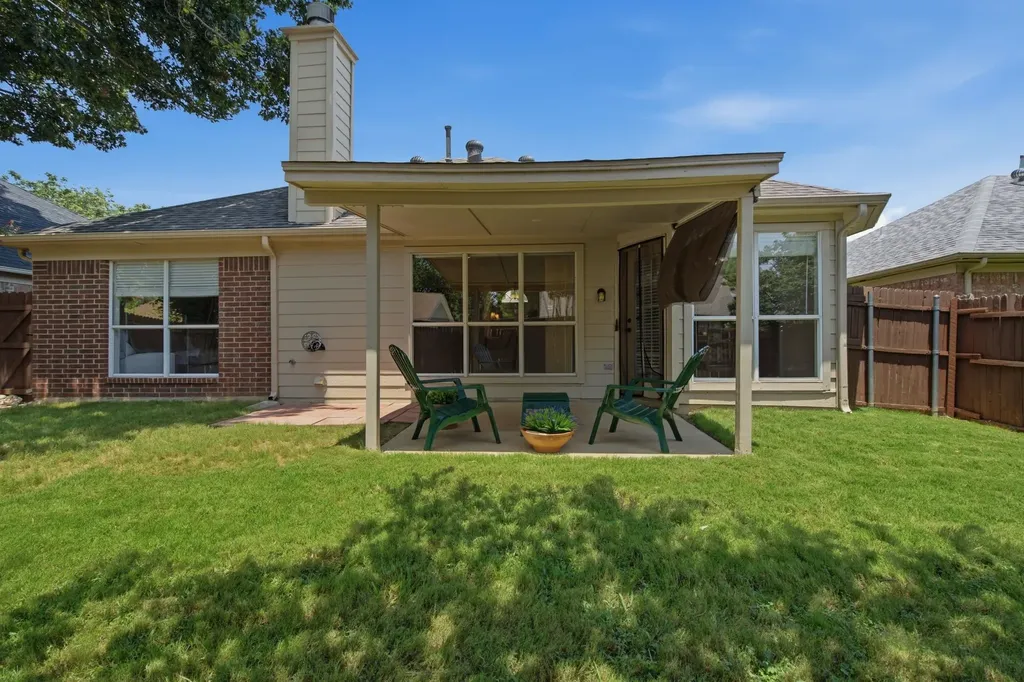 214 Branch Bend Euless TX 76039