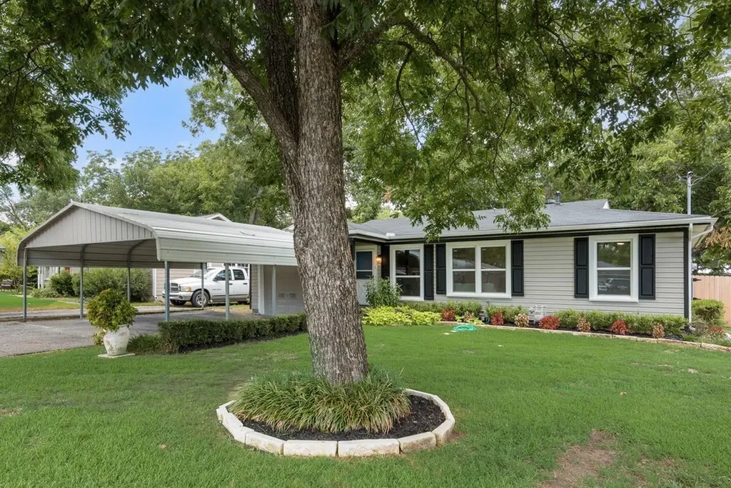 808 W State Street Terrell TX 75160
