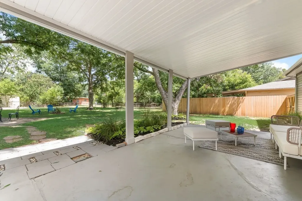 808 W State Street Terrell TX 75160
