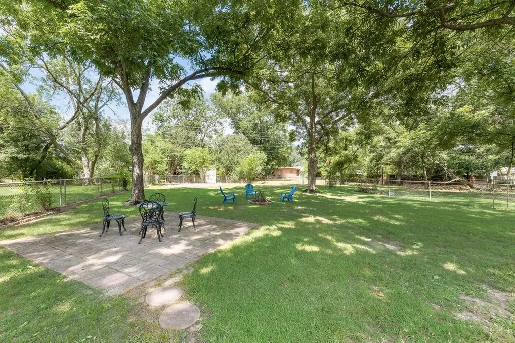 808 W State Street Terrell TX 75160