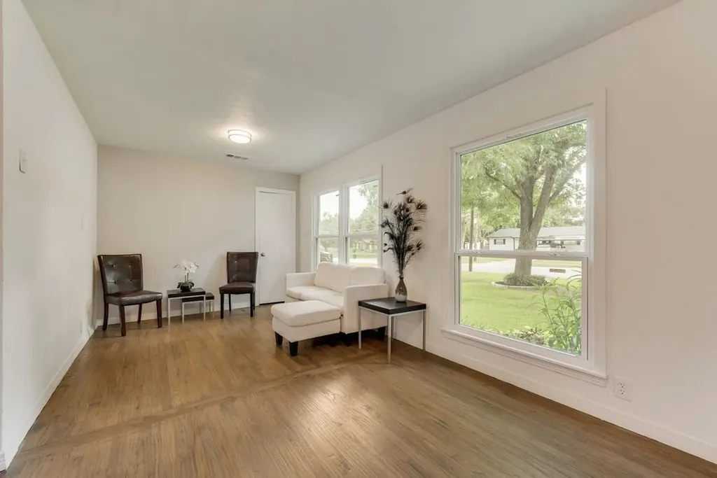 808 W State Street Terrell TX 75160