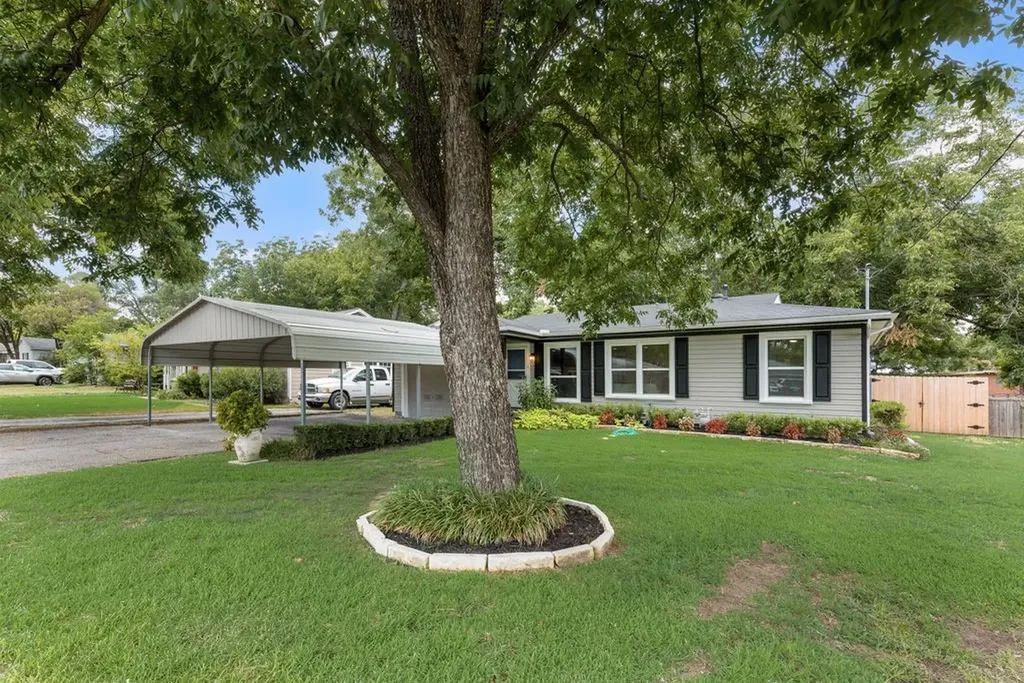 808 W State Street Terrell TX 75160