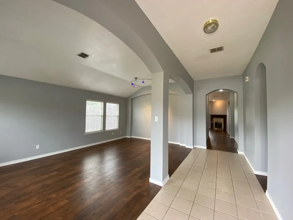 1328 Falcon Hollow Cedar Hill TX 75104