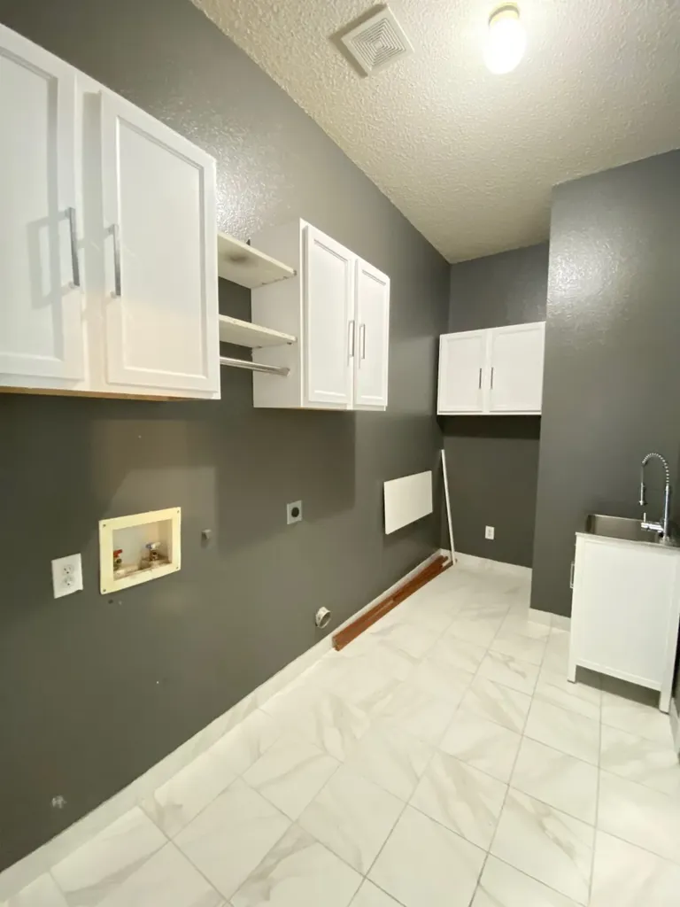 1328 Falcon Hollow Cedar Hill TX 75104