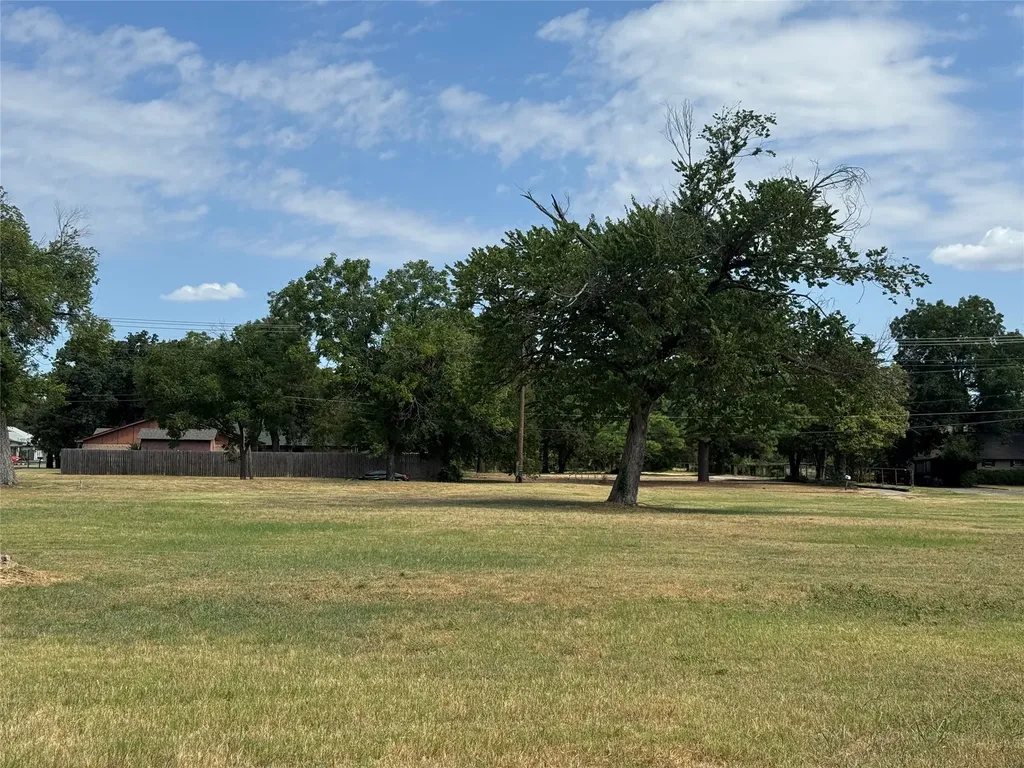 105 Smallwood Drive Westworth Village TX 76114