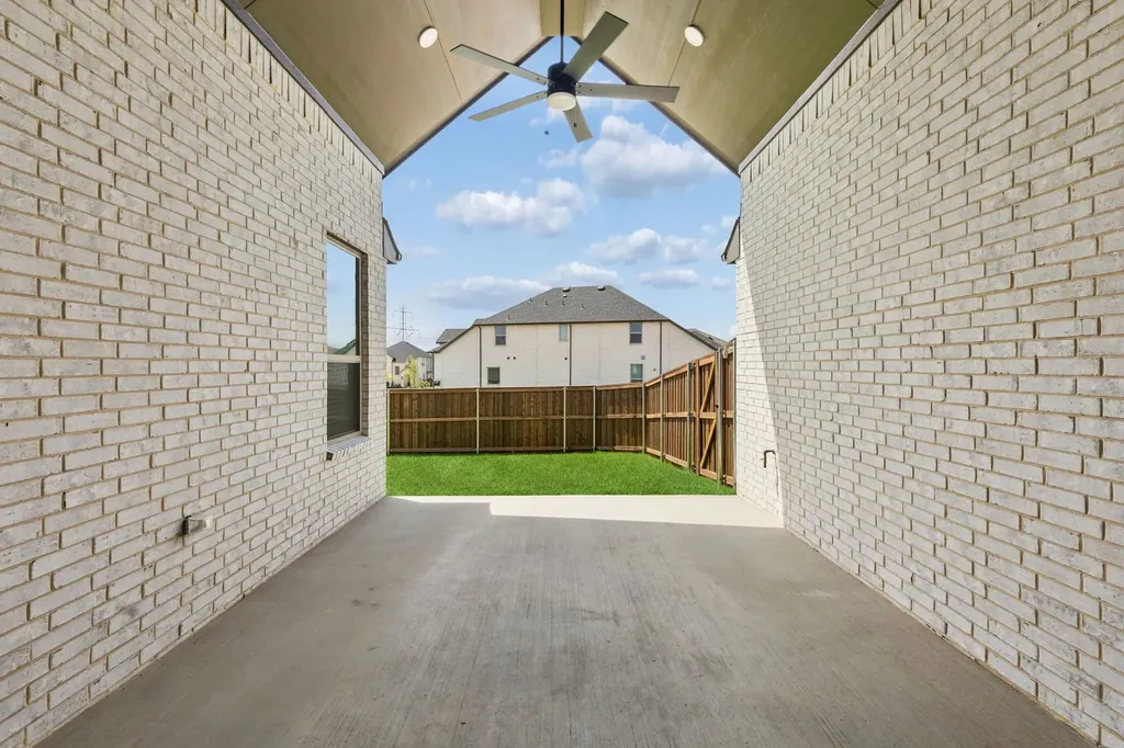 1104 Painted Lady Drive Crowley TX 76036