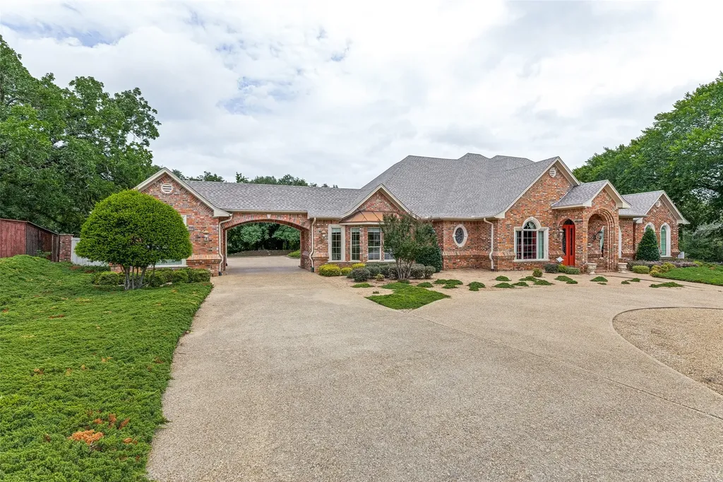 2213 Clear Creek Drive Weatherford TX 76087