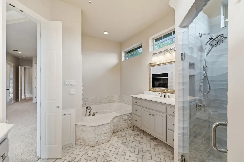 6640 Gretchen Lane Dallas TX 75252