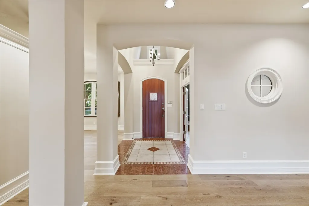 6640 Gretchen Lane Dallas TX 75252