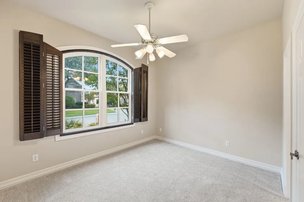 6640 Gretchen Lane Dallas TX 75252