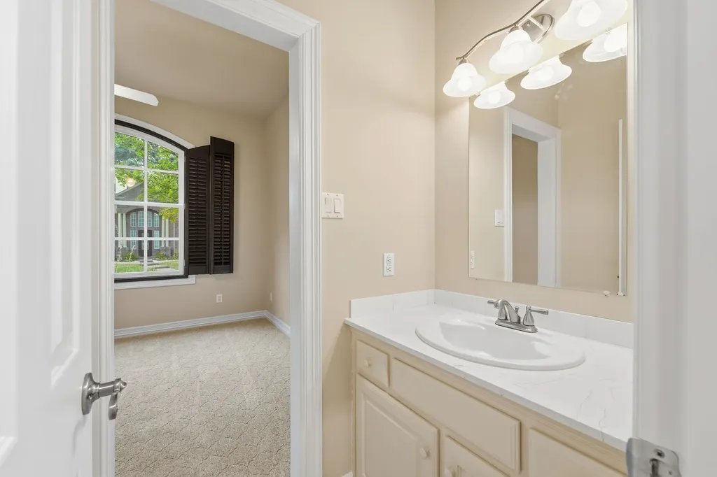 6640 Gretchen Lane Dallas TX 75252