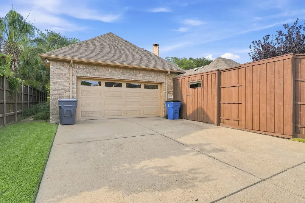6640 Gretchen Lane Dallas TX 75252