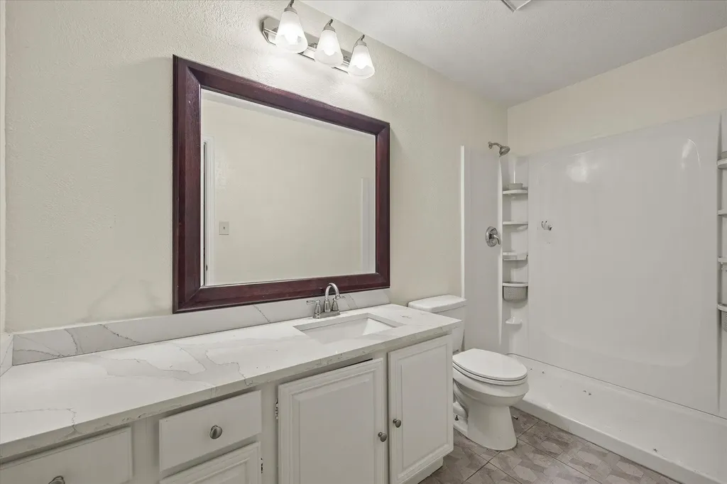 2504 Brook Hollow Court Mesquite TX 75150